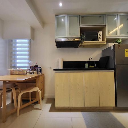 Muggle Stay Guest House - Bonifacio Global City Taguig มะนิลา ภายนอก รูปภาพ
