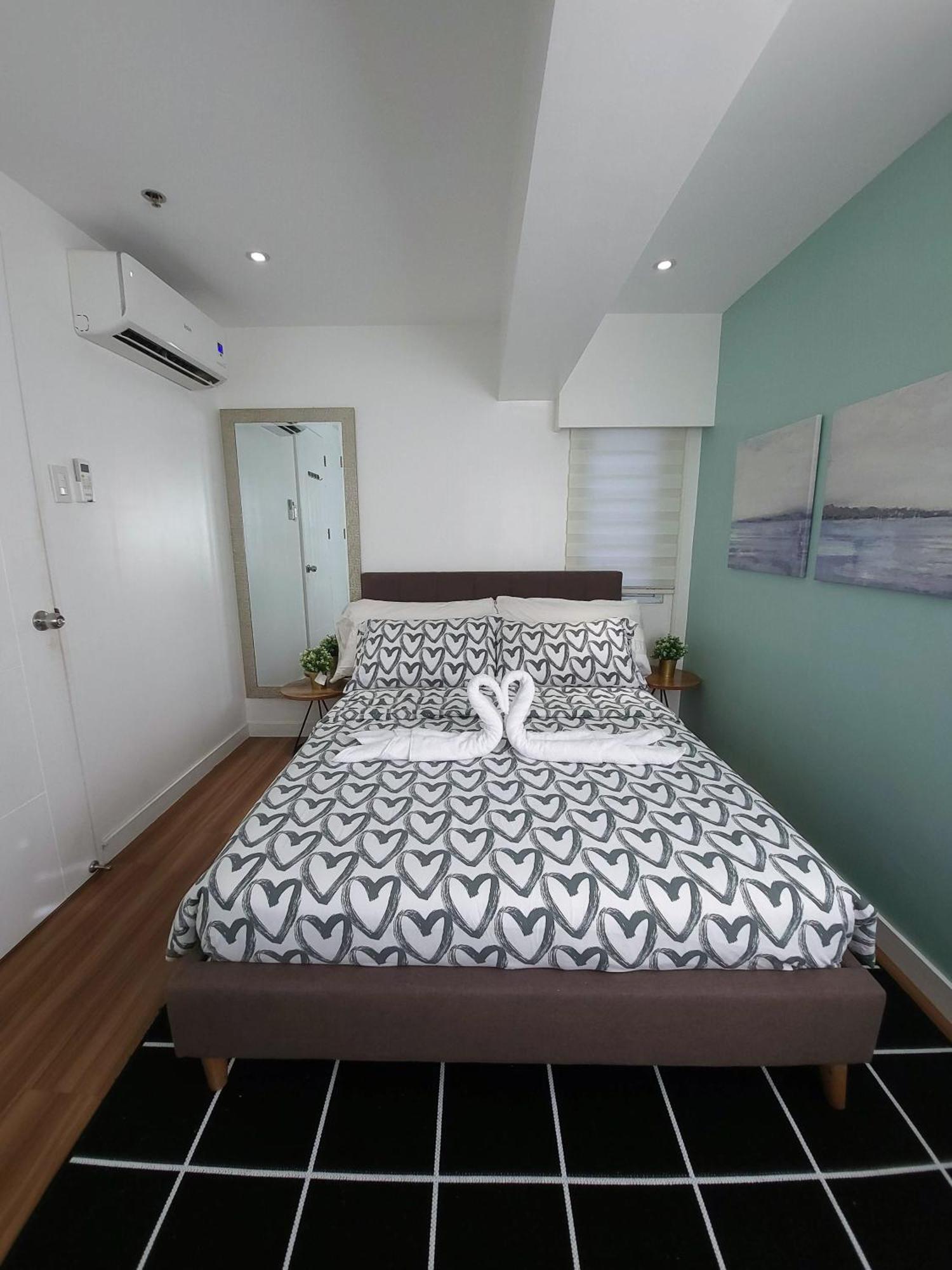 Muggle Stay Guest House - Bonifacio Global City Taguig มะนิลา ภายนอก รูปภาพ