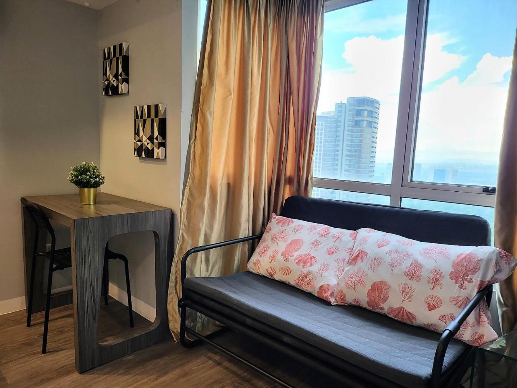 Muggle Stay Guest House - Bonifacio Global City Taguig มะนิลา ภายนอก รูปภาพ